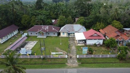 KANTOR DESA TELUK KUALI